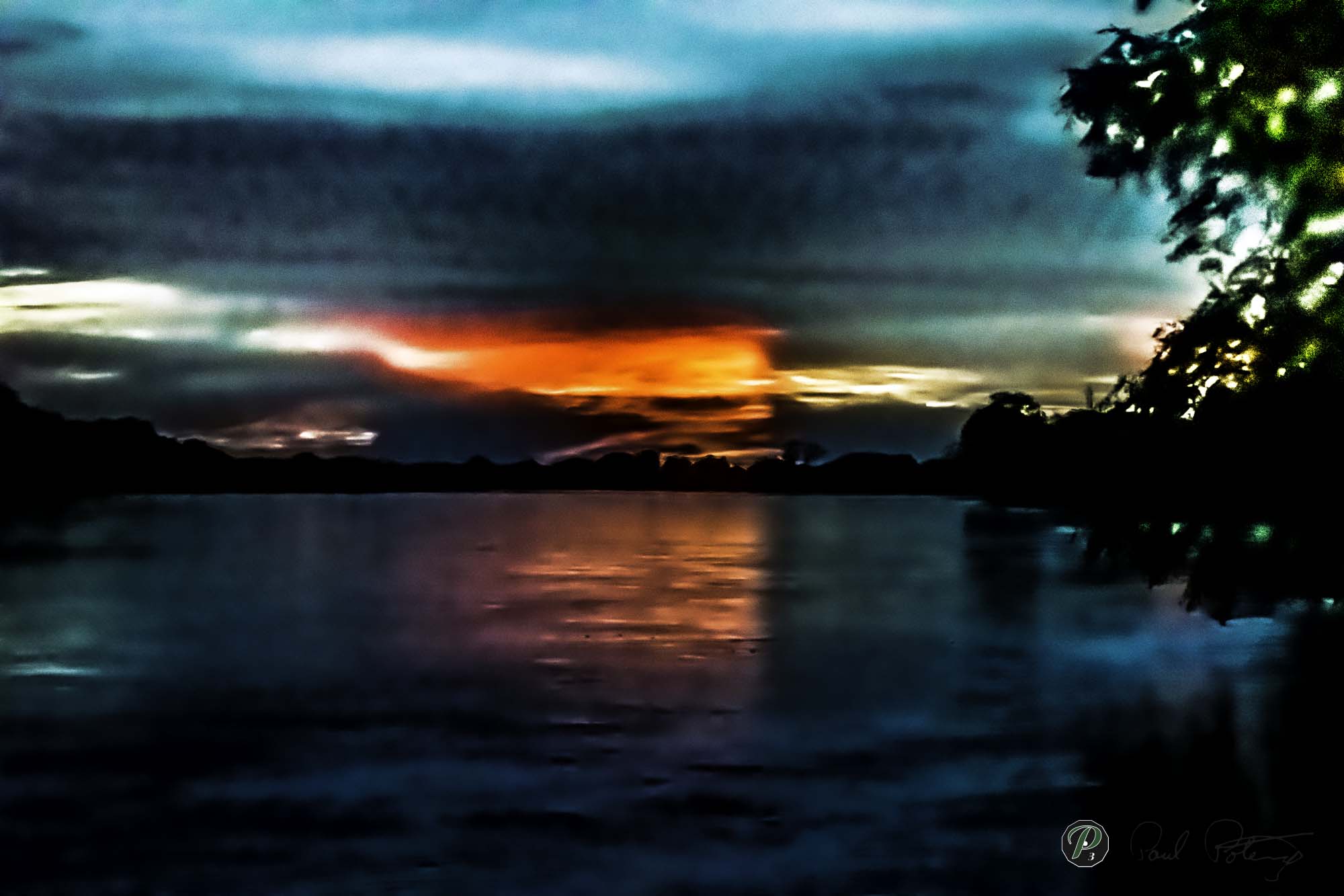  DAY BREAKING OVER LUANGWA RIVER 